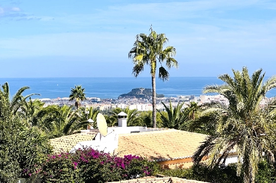 Villa in Denia(Marquesa 6) zu verkaufen, Woongedeelte 227 m², Bouwjaar 1995, Zustand modernisiert, + Zentralheizung, Klimaanlage, Grondstuk 913 m², 3 Slaapkamers, 2 Badkamers, Pool, ref.: AS-2423-2
