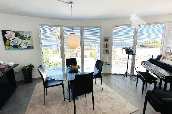 Villa in Denia(Marquesa 6) zu verkaufen, Woongedeelte 227 m², Bouwjaar 1995, Zustand modernisiert, + Zentralheizung, Klimaanlage, Grondstuk 913 m², 3 Slaapkamers, 2 Badkamers, Pool, ref.: AS-2423-27