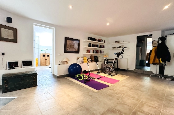 Villa in Denia(Marquesa 6) zu verkaufen, Woongedeelte 227 m², Bouwjaar 1995, Zustand modernisiert, + Zentralheizung, Klimaanlage, Grondstuk 913 m², 3 Slaapkamers, 2 Badkamers, Pool, ref.: AS-2423-41
