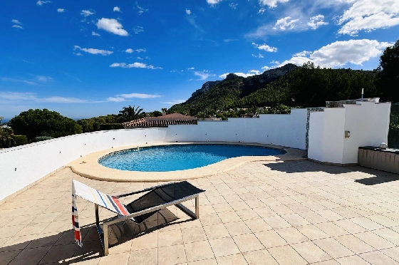 Villa in Denia(Marquesa 6) zu verkaufen, Woongedeelte 227 m², Bouwjaar 1995, Zustand modernisiert, + Zentralheizung, Klimaanlage, Grondstuk 913 m², 3 Slaapkamers, 2 Badkamers, Pool, ref.: AS-2423-5