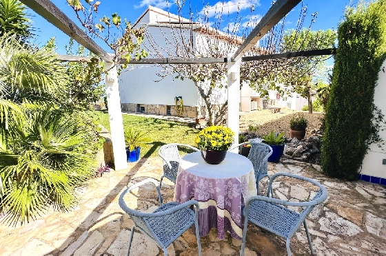 Villa in Denia(Marquesa 6) zu verkaufen, Woongedeelte 227 m², Bouwjaar 1995, Zustand modernisiert, + Zentralheizung, Klimaanlage, Grondstuk 913 m², 3 Slaapkamers, 2 Badkamers, Pool, ref.: AS-2423-60