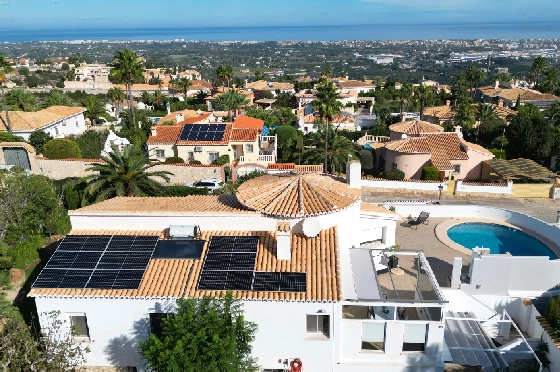 Villa in Denia(Marquesa 6) zu verkaufen, Woongedeelte 227 m², Bouwjaar 1995, Zustand modernisiert, + Zentralheizung, Klimaanlage, Grondstuk 913 m², 3 Slaapkamers, 2 Badkamers, Pool, ref.: AS-2423-7