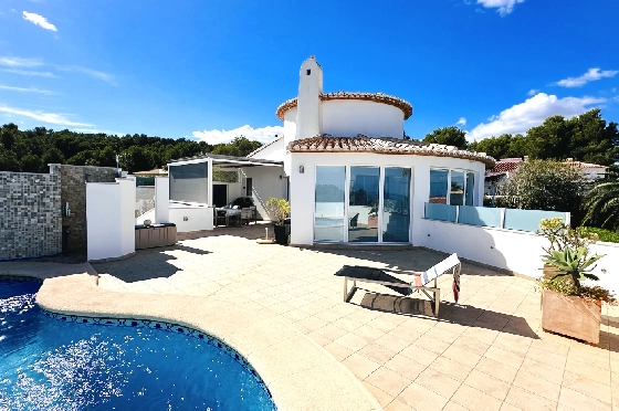 Villa in Denia(Marquesa 6) zu verkaufen, Woongedeelte 227 m², Bouwjaar 1995, Zustand modernisiert, + Zentralheizung, Klimaanlage, Grondstuk 913 m², 3 Slaapkamers, 2 Badkamers, Pool, ref.: AS-2423-8