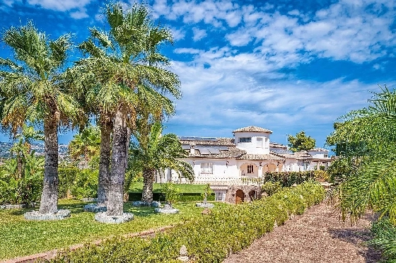 Villa in Javea zu verkaufen, Woongedeelte 600 m², Klimaanlage, Grondstuk 2407 m², 5 Slaapkamers, 5 Badkamers, Pool, ref.: BS-8172071-1