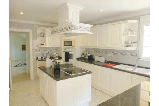 Villa in Javea zu verkaufen, Woongedeelte 685 m², Klimaanlage, Grondstuk 2397 m², 5 Slaapkamers, 5 Badkamers, Pool, ref.: BS-3974726-10