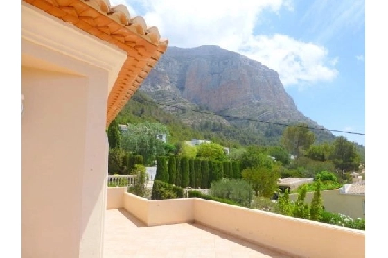 Villa in Javea zu verkaufen, Woongedeelte 685 m², Klimaanlage, Grondstuk 2397 m², 5 Slaapkamers, 5 Badkamers, Pool, ref.: BS-3974726-11