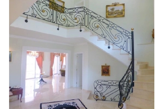Villa in Javea zu verkaufen, Woongedeelte 685 m², Klimaanlage, Grondstuk 2397 m², 5 Slaapkamers, 5 Badkamers, Pool, ref.: BS-3974726-13