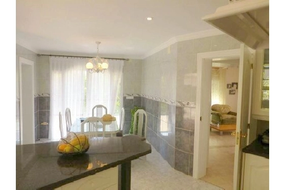 Villa in Javea zu verkaufen, Woongedeelte 685 m², Klimaanlage, Grondstuk 2397 m², 5 Slaapkamers, 5 Badkamers, Pool, ref.: BS-3974726-15