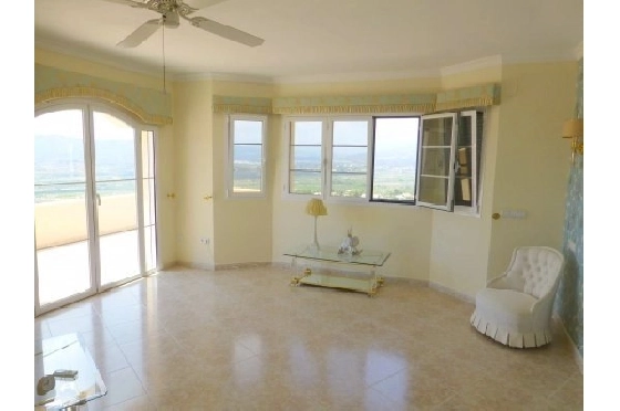 Villa in Javea zu verkaufen, Woongedeelte 685 m², Klimaanlage, Grondstuk 2397 m², 5 Slaapkamers, 5 Badkamers, Pool, ref.: BS-3974726-16