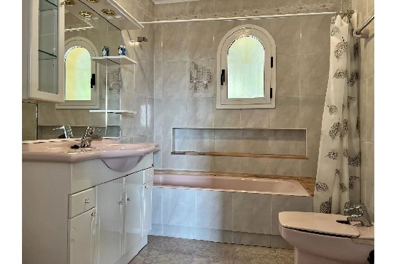 Villa in Javea zu verkaufen, Woongedeelte 230 m², 5 Slaapkamers, 4 Badkamers, Pool, ref.: BS-8207078-9
