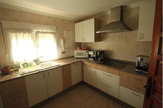 Villa in Javea zu verkaufen, Woongedeelte 328 m², 6 Slaapkamers, 3 Badkamers, ref.: BS-82419544-10