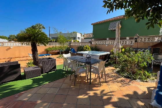 Villa in Denia zu vermieten, Woongedeelte 200 m², Zustand gepflegt, + Zentralheizung, Klimaanlage, Grondstuk 900 m², 3 Slaapkamers, 2 Badkamers, Pool, ref.: D-0123-13