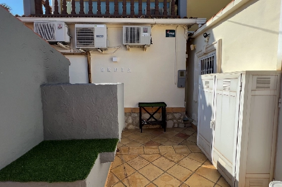 Villa in Denia zu vermieten, Woongedeelte 200 m², Zustand gepflegt, + Zentralheizung, Klimaanlage, Grondstuk 900 m², 3 Slaapkamers, 2 Badkamers, Pool, ref.: D-0123-17