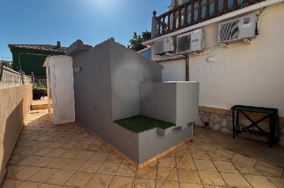 Villa in Denia zu vermieten, Woongedeelte 200 m², Zustand gepflegt, + Zentralheizung, Klimaanlage, Grondstuk 900 m², 3 Slaapkamers, 2 Badkamers, Pool, ref.: D-0123-18