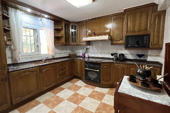 Villa in Denia zu vermieten, Woongedeelte 200 m², Zustand gepflegt, + Zentralheizung, Klimaanlage, Grondstuk 900 m², 3 Slaapkamers, 2 Badkamers, Pool, ref.: D-0123-26