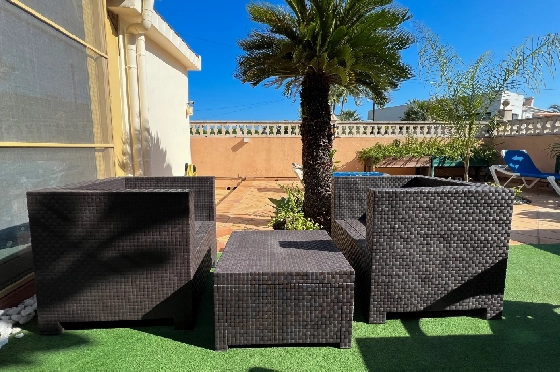 Villa in Denia zu vermieten, Woongedeelte 200 m², Zustand gepflegt, + Zentralheizung, Klimaanlage, Grondstuk 900 m², 3 Slaapkamers, 2 Badkamers, Pool, ref.: D-0123-31