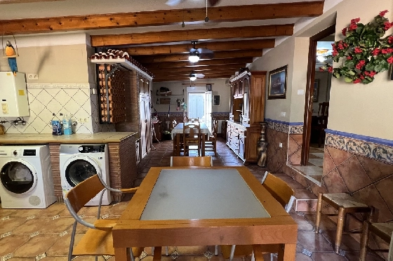 Villa in Denia zu vermieten, Woongedeelte 200 m², Zustand gepflegt, + Zentralheizung, Klimaanlage, Grondstuk 900 m², 3 Slaapkamers, 2 Badkamers, Pool, ref.: D-0123-39