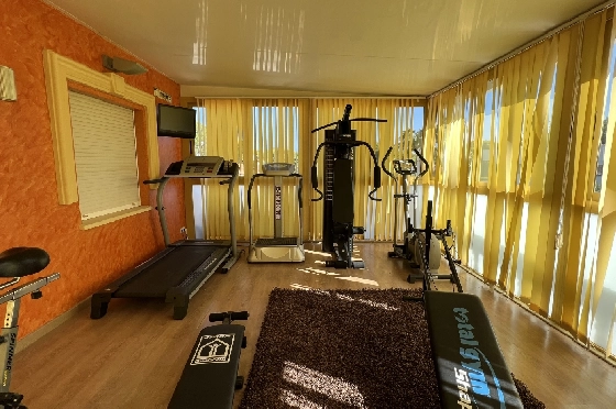 Villa in Denia zu vermieten, Woongedeelte 200 m², Zustand gepflegt, + Zentralheizung, Klimaanlage, Grondstuk 900 m², 3 Slaapkamers, 2 Badkamers, Pool, ref.: D-0123-76