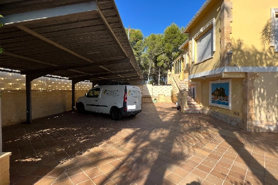 Villa in Denia zu vermieten, Woongedeelte 200 m², Zustand gepflegt, + Zentralheizung, Klimaanlage, Grondstuk 900 m², 3 Slaapkamers, 2 Badkamers, Pool, ref.: D-0123-81