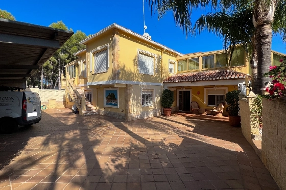 Villa in Denia zu vermieten, Woongedeelte 200 m², Zustand gepflegt, + Zentralheizung, Klimaanlage, Grondstuk 900 m², 3 Slaapkamers, 2 Badkamers, Pool, ref.: D-0123-82