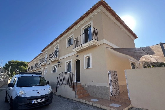 Reihenhaus in Denia zu vermieten, Woongedeelte 130 m², Zustand gepflegt, + KLIMA, Klimaanlage, Grondstuk 160 m², 4 Slaapkamers, 3 Badkamers, Pool, ref.: D-0223-1