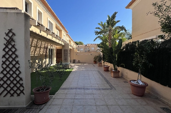 Reihenhaus in Denia zu vermieten, Woongedeelte 130 m², Zustand gepflegt, + KLIMA, Klimaanlage, Grondstuk 160 m², 4 Slaapkamers, 3 Badkamers, Pool, ref.: D-0223-18