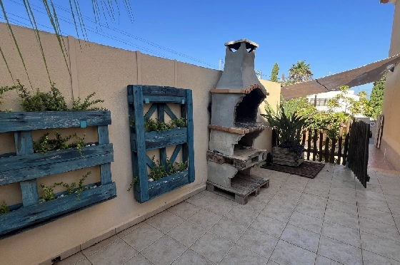 Reihenhaus in Denia zu vermieten, Woongedeelte 130 m², Zustand gepflegt, + KLIMA, Klimaanlage, Grondstuk 160 m², 4 Slaapkamers, 3 Badkamers, Pool, ref.: D-0223-24
