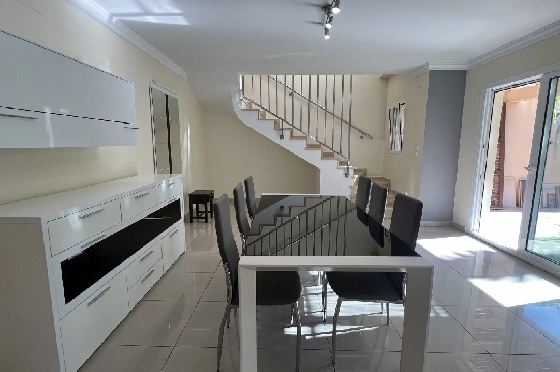 Reihenhaus in Denia zu vermieten, Woongedeelte 130 m², Zustand gepflegt, + KLIMA, Klimaanlage, Grondstuk 160 m², 4 Slaapkamers, 3 Badkamers, Pool, ref.: D-0223-25