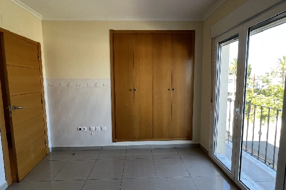Reihenhaus in Denia zu vermieten, Woongedeelte 130 m², Zustand gepflegt, + KLIMA, Klimaanlage, Grondstuk 160 m², 4 Slaapkamers, 3 Badkamers, Pool, ref.: D-0223-43
