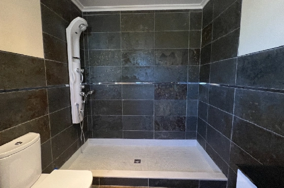 Reihenhaus in Denia zu vermieten, Woongedeelte 130 m², Zustand gepflegt, + KLIMA, Klimaanlage, Grondstuk 160 m², 4 Slaapkamers, 3 Badkamers, Pool, ref.: D-0223-57