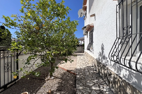 Villa in Els Poblets zur Ferienvermietung, Woongedeelte 125 m², Bouwjaar 2003, + KLIMA, Klimaanlage, Grondstuk 400 m², 2 Slaapkamers, 2 Badkamers, Pool, ref.: T-1123-28