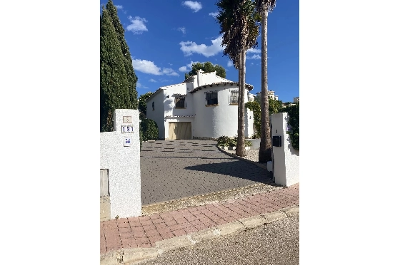 Villa in Javea zu verkaufen, Woongedeelte 149 m², Klimaanlage, 6 Badkamers, Pool, ref.: BS-83539205-1