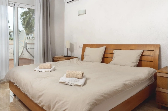 Villa in Javea zu verkaufen, Woongedeelte 220 m², Klimaanlage, 4 Slaapkamers, 2 Badkamers, Pool, ref.: BS-83565899-23
