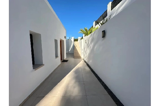 Villa in Javea zu verkaufen, Woongedeelte 300 m², Klimaanlage, 4 Slaapkamers, 4 Badkamers, Pool, ref.: BS-83618032-31
