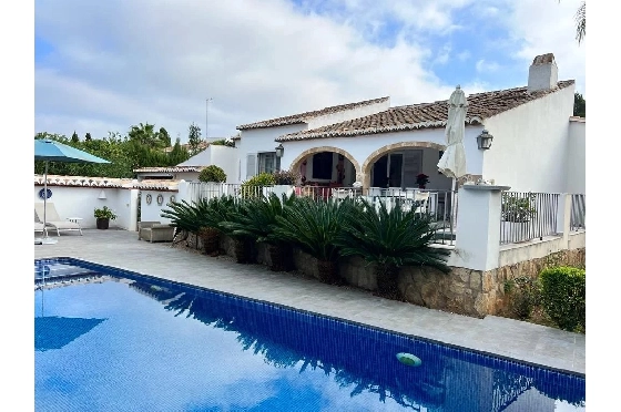 Villa in Javea zu verkaufen, Woongedeelte 210 m², Klimaanlage, 4 Slaapkamers, 2 Badkamers, Pool, ref.: BS-83627230-1