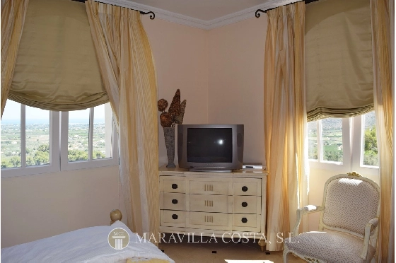 Villa in Pedreguer zu verkaufen, Woongedeelte 425 m², Bouwjaar 2006, + Fussbodenheizung, Klimaanlage, Grondstuk 1382 m², 5 Slaapkamers, 4 Badkamers, Pool, ref.: MV-2376-19