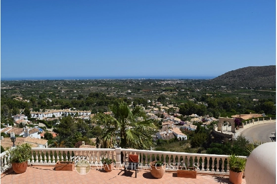 Villa in Pedreguer zu verkaufen, Woongedeelte 425 m², Bouwjaar 2006, + Fussbodenheizung, Klimaanlage, Grondstuk 1382 m², 5 Slaapkamers, 4 Badkamers, Pool, ref.: MV-2376-23