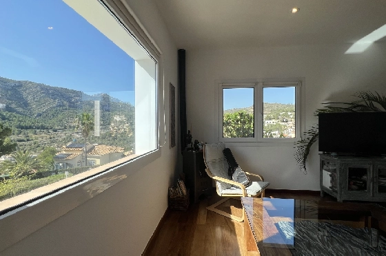 Villa in Pedreguer zu verkaufen, Woongedeelte 137 m², Bouwjaar 2015, Zustand gepflegt, + Ofen, Klimaanlage, Grondstuk 403 m², 2 Slaapkamers, 2 Badkamers, Pool, ref.: RG-0124-11