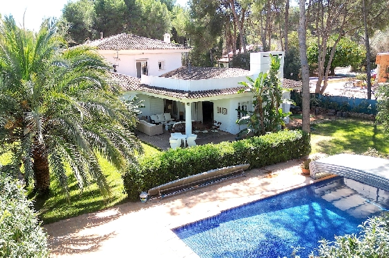 Villa in Denia(Las Rotas) zu verkaufen, Woongedeelte 280 m², Bouwjaar 1989, Zustand gepflegt, + Zentralheizung, Grondstuk 1150 m², 5 Slaapkamers, 4 Badkamers, Pool, ref.: SC-T0424-1