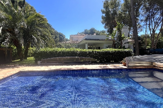 Villa in Denia(Las Rotas) zu verkaufen, Woongedeelte 280 m², Bouwjaar 1989, Zustand gepflegt, + Zentralheizung, Grondstuk 1150 m², 5 Slaapkamers, 4 Badkamers, Pool, ref.: SC-T0424-2