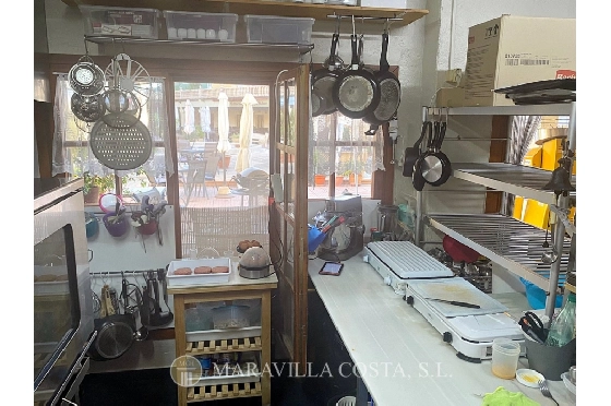 Investition in Javea zu verkaufen, Woongedeelte 140 m², Klimaanlage, Pool, ref.: MV-2503-12