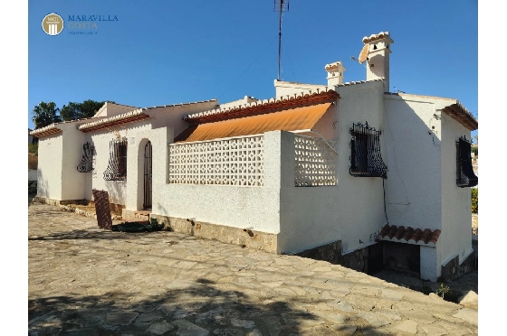 Villa in Javea zu verkaufen, Woongedeelte 176 m², Bouwjaar 1980, Klimaanlage, Grondstuk 1606 m², 3 Slaapkamers, 3 Badkamers, Pool, ref.: MV-M-2510-10