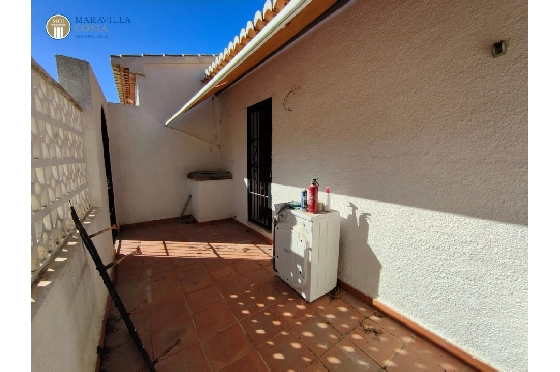Villa in Javea zu verkaufen, Woongedeelte 176 m², Bouwjaar 1980, Klimaanlage, Grondstuk 1606 m², 3 Slaapkamers, 3 Badkamers, Pool, ref.: MV-M-2510-28