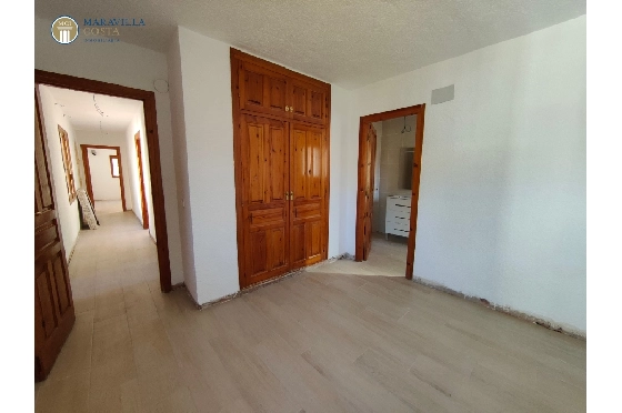 Villa in Javea zu verkaufen, Woongedeelte 176 m², Bouwjaar 1980, Klimaanlage, Grondstuk 1606 m², 3 Slaapkamers, 3 Badkamers, Pool, ref.: MV-M-2510-33