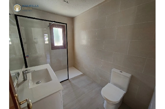 Villa in Javea zu verkaufen, Woongedeelte 176 m², Bouwjaar 1980, Klimaanlage, Grondstuk 1606 m², 3 Slaapkamers, 3 Badkamers, Pool, ref.: MV-M-2510-35