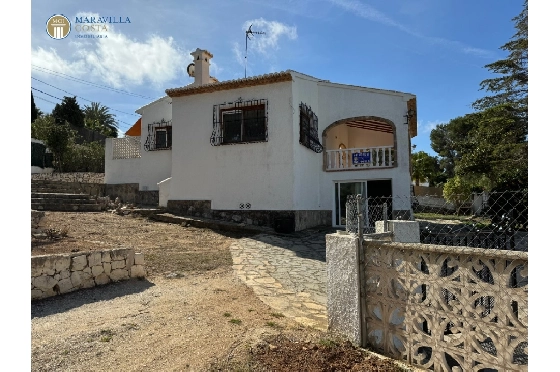 Villa in Javea zu verkaufen, Woongedeelte 176 m², Bouwjaar 1980, Klimaanlage, Grondstuk 1606 m², 3 Slaapkamers, 3 Badkamers, Pool, ref.: MV-M-2510-7