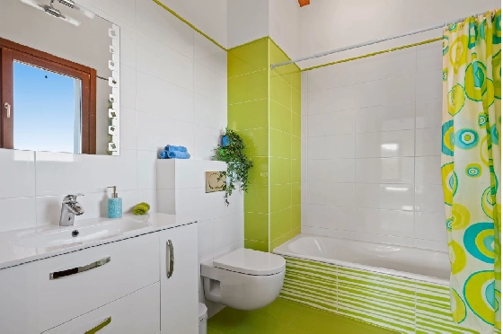 Finca in Benissa zu verkaufen, Woongedeelte 310 m², Bouwjaar 2010, Klimaanlage, Grondstuk 10030 m², 4 Slaapkamers, 3 Badkamers, Pool, ref.: BI-CA.F-001-28