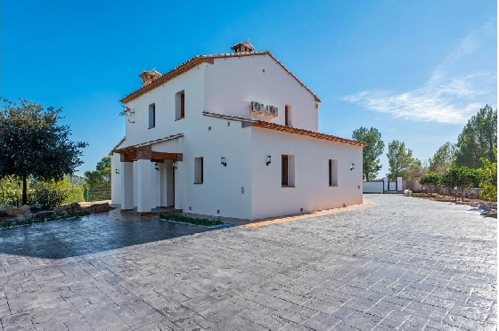 Finca in Benissa zu verkaufen, Woongedeelte 310 m², Bouwjaar 2010, Klimaanlage, Grondstuk 10030 m², 4 Slaapkamers, 3 Badkamers, Pool, ref.: BI-CA.F-001-34
