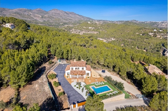 Finca in Benissa zu verkaufen, Woongedeelte 310 m², Bouwjaar 2010, Klimaanlage, Grondstuk 10030 m², 4 Slaapkamers, 3 Badkamers, Pool, ref.: BI-CA.F-001-37