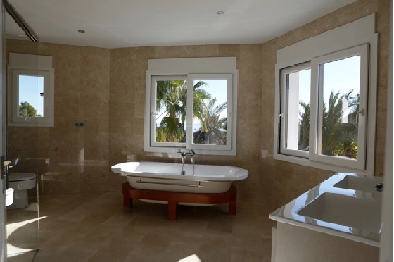 Villa in Benissa(Buenavista) zu verkaufen, Woongedeelte 464 m², Bouwjaar 2015, Klimaanlage, Grondstuk 1131 m², 4 Slaapkamers, 4 Badkamers, Pool, ref.: BI-BE.H-906-10